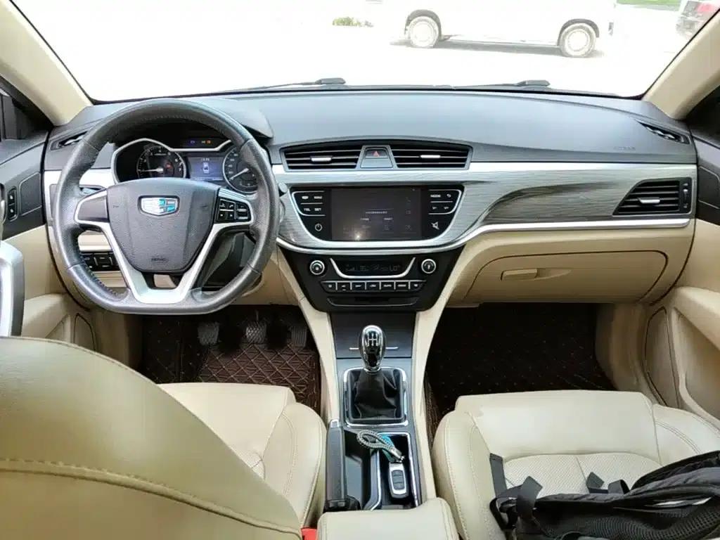Geely Emgrand 2017 Sedan Million Edition 1.5L Manual Deluxe — миниатюра 10