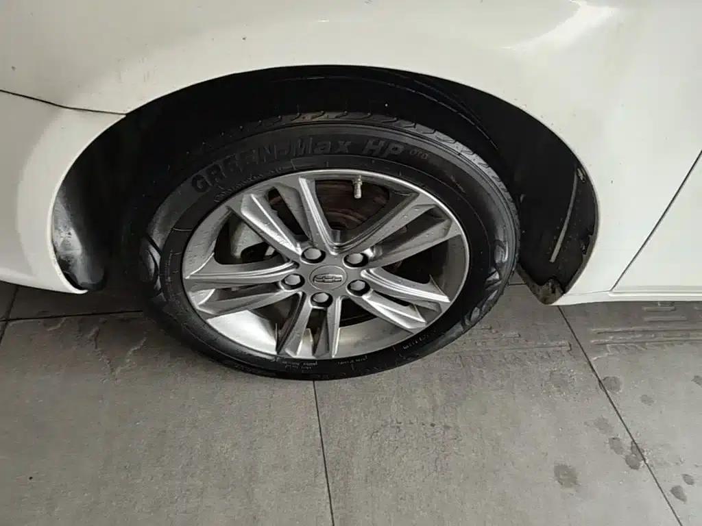 Geely Emgrand 2017 Sedan Million Edition 1.5L CVT Upward Version — миниатюра 23