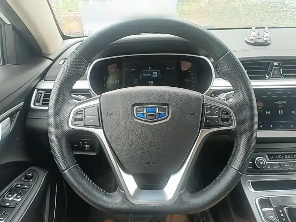 Geely Emgrand 2018 1.5L CVT Upward Connected Edition — миниатюра 11