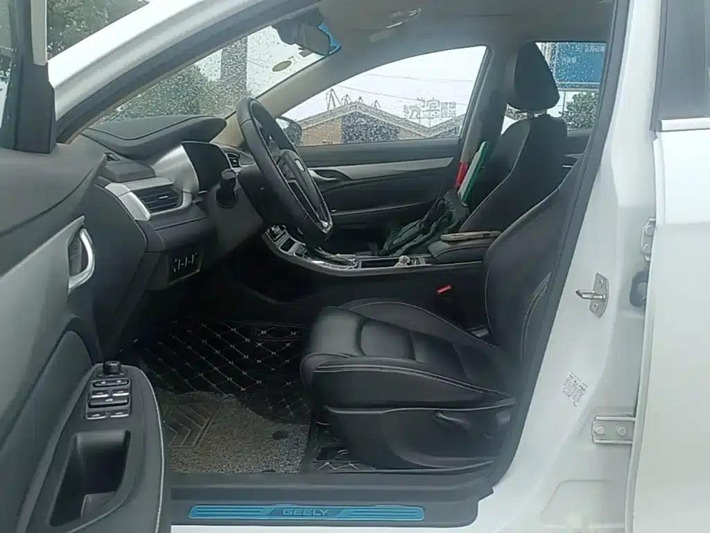 Geely Emgrand 2018 1.5L CVT Upward Connected Edition — миниатюра 16