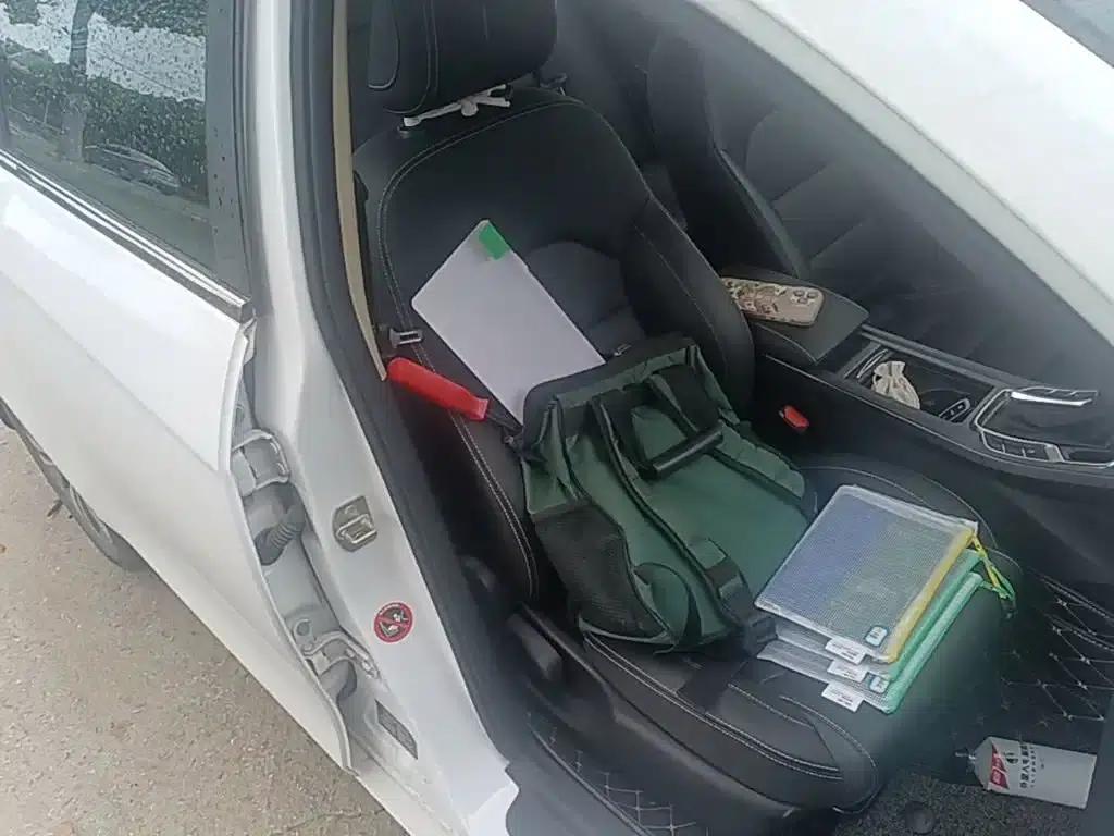 Geely Emgrand 2018 1.5L CVT Upward Connected Edition — миниатюра 25