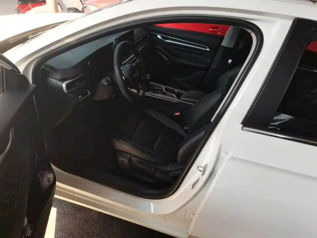 Geely Emgrand 2022 4th Generation 1.5L CVT Premium — миниатюра 15