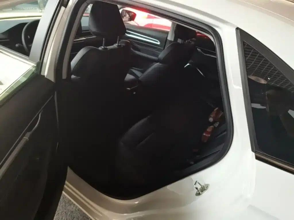 Geely Emgrand 2022 4th Generation 1.5L CVT Premium — миниатюра 17