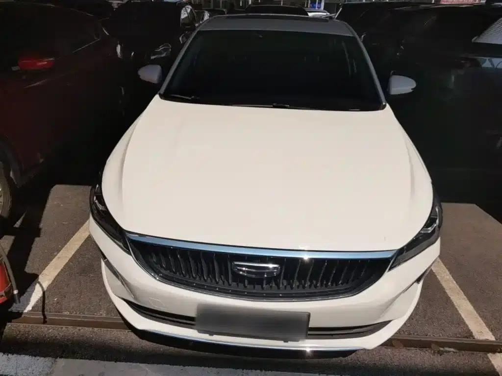 Geely Emgrand 2022 4th Generation 1.5L CVT Premium — миниатюра 3