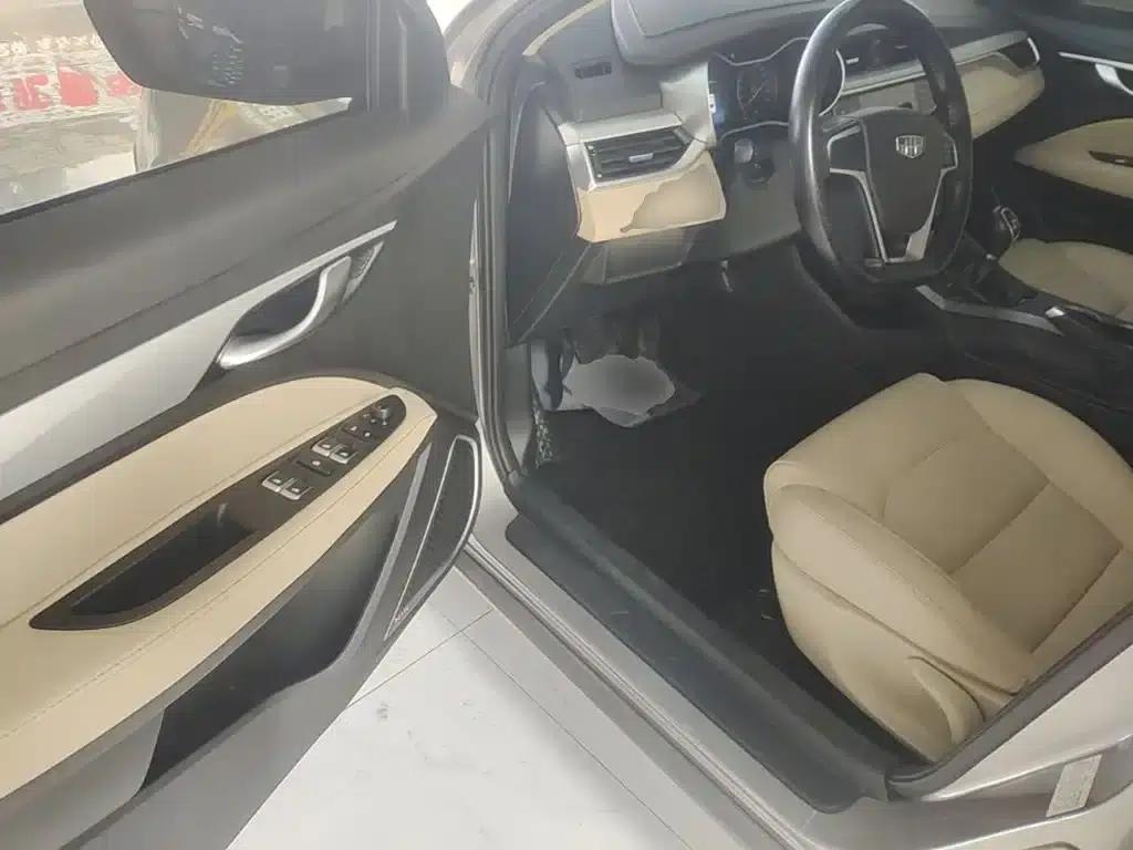 Geely Emgrand 2018 1.5L Manual Deluxe Edition — миниатюра 16