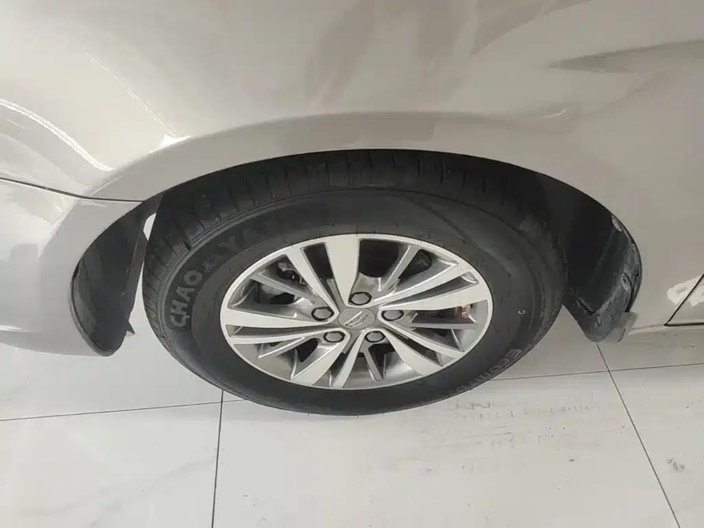 Geely Emgrand 2018 1.5L Manual Deluxe Edition — миниатюра 23