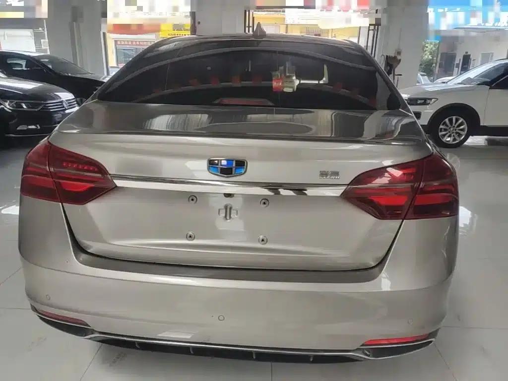 Geely Emgrand 2018 1.5L Manual Deluxe Edition — миниатюра 6