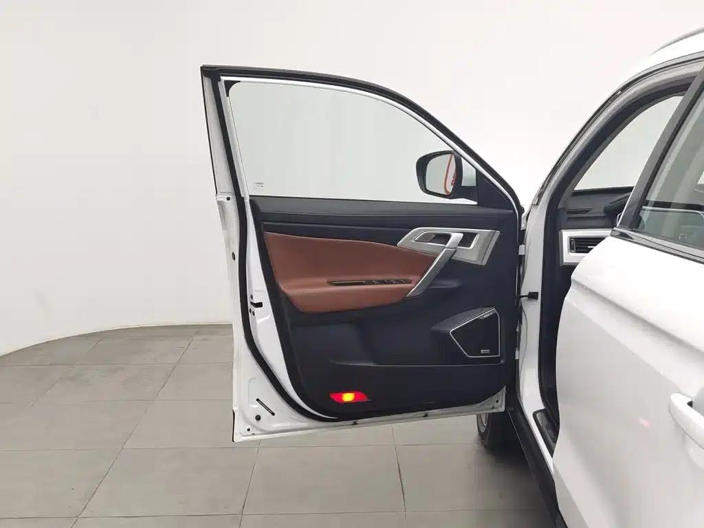 Geely Boyue 2018 1.8TD Automatic 2WD Smart Supreme Edition 4G Connected Version — миниатюра 8