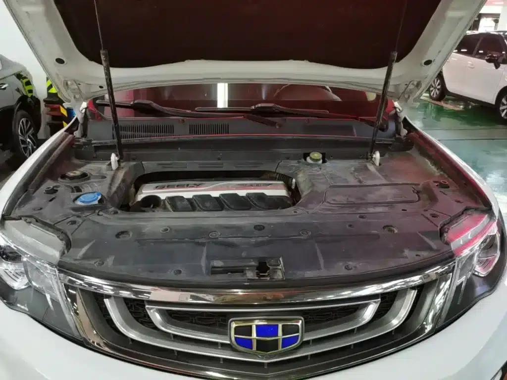 Geely Boyue 2018 1.8TD Automatic 2WD Intelligent Connected 4G Edition — миниатюра 20