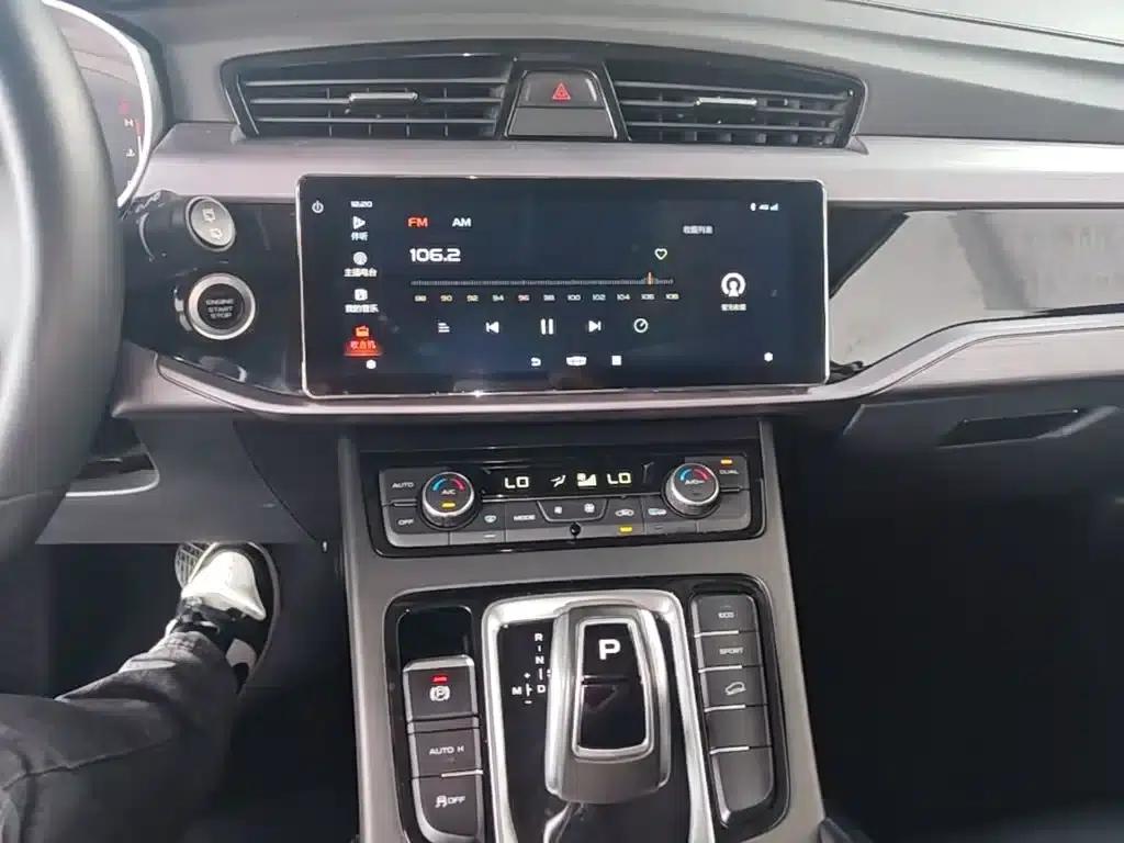 Geely Boyue 2021 Million Edition 1.8TD DCT 2WD Luxury — миниатюра 13