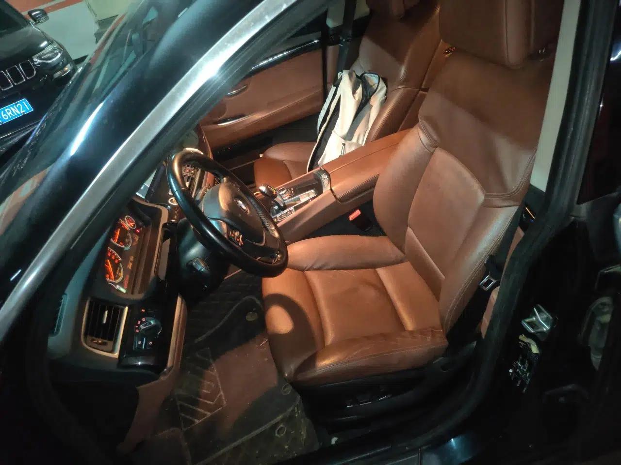 BMW 5 Series GT 2010 535i Leading Model — миниатюра 15