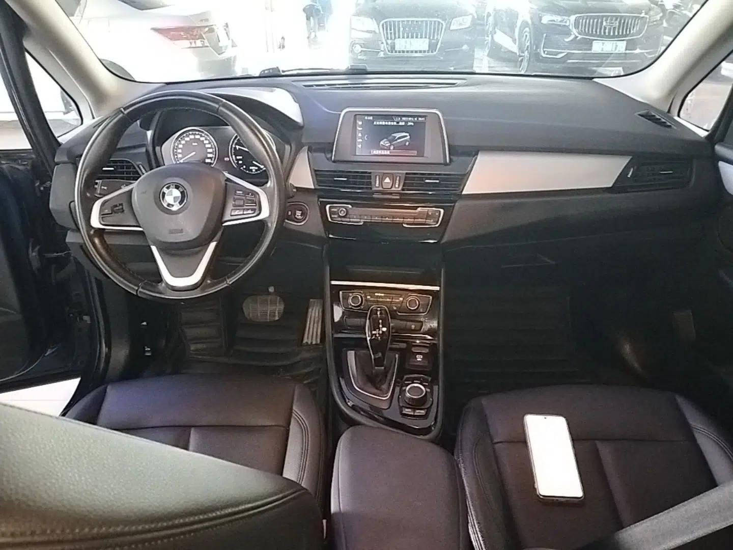 BMW 2 Series Gran Tourer 2019 220i Leading Model — миниатюра 12