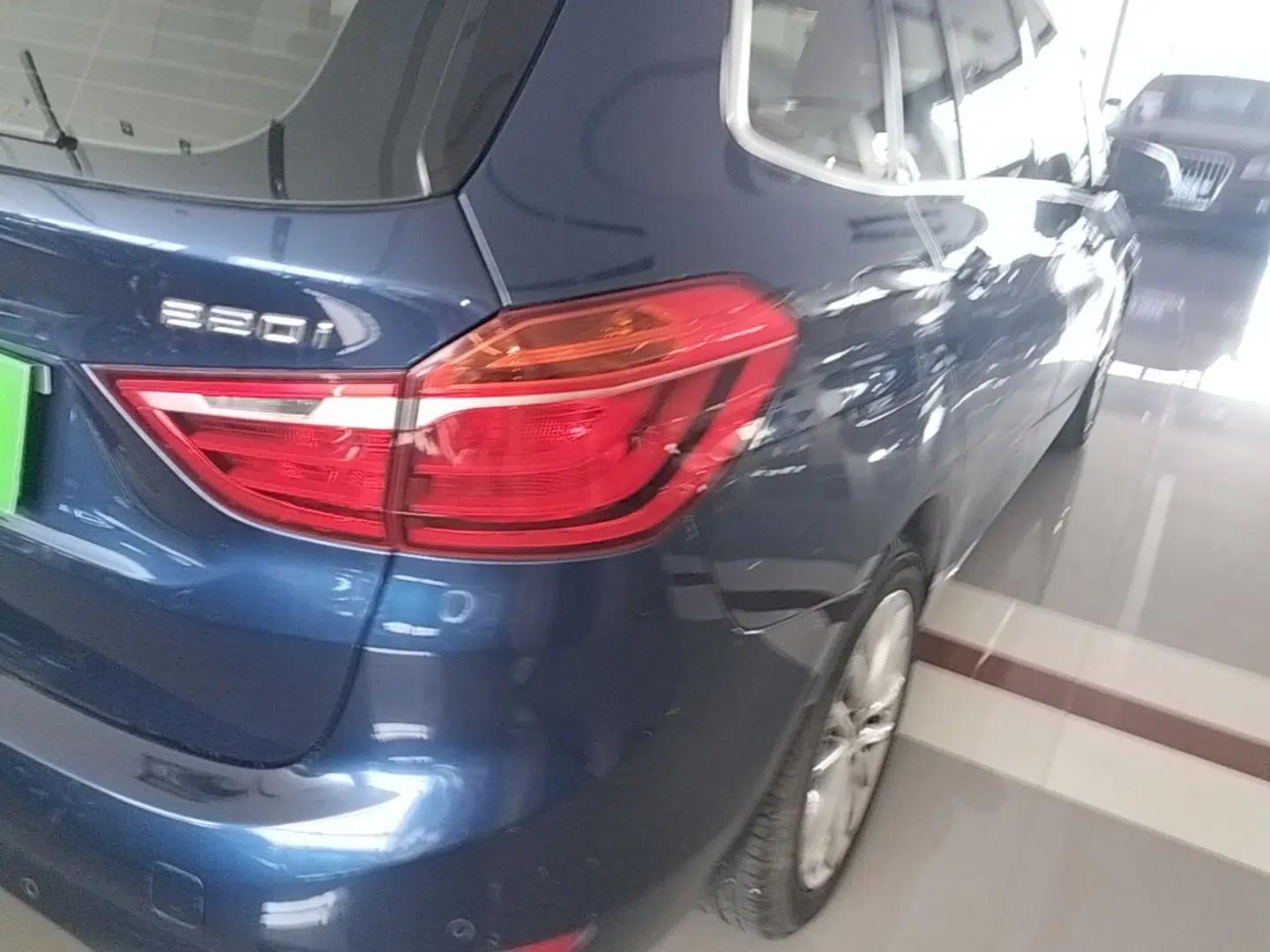 BMW 2 Series Gran Tourer 2019 220i Leading Model — миниатюра 9