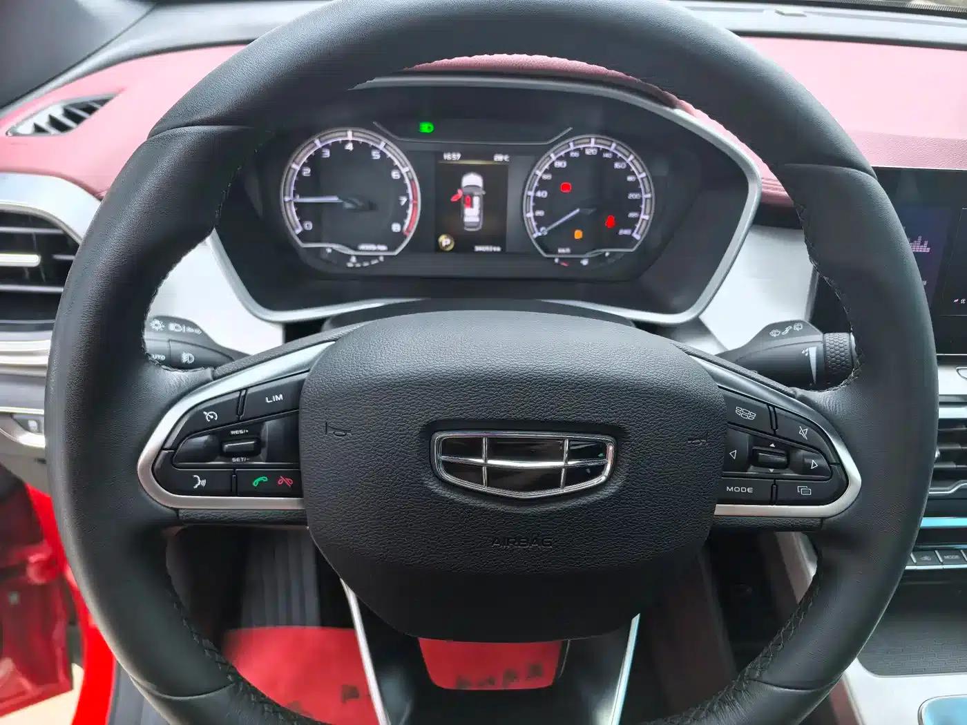 Geely Binyue 2020 PRO 260T DCT Knight — миниатюра 12