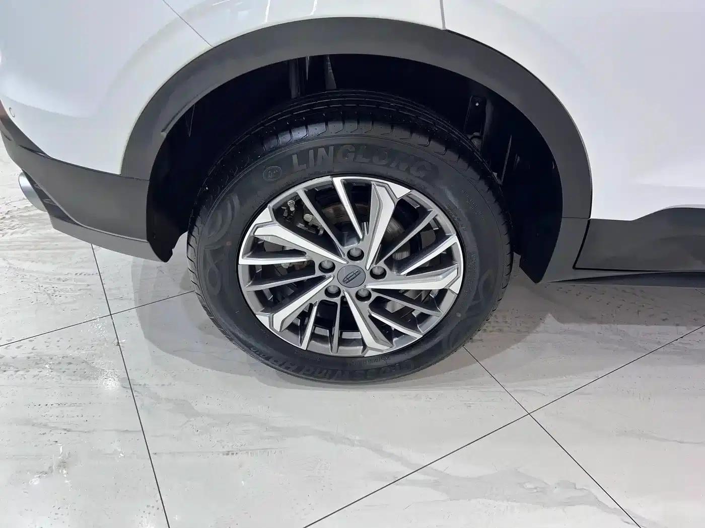 Geely Binyue 2021 1.4T DCT Platinum Edition — миниатюра 18