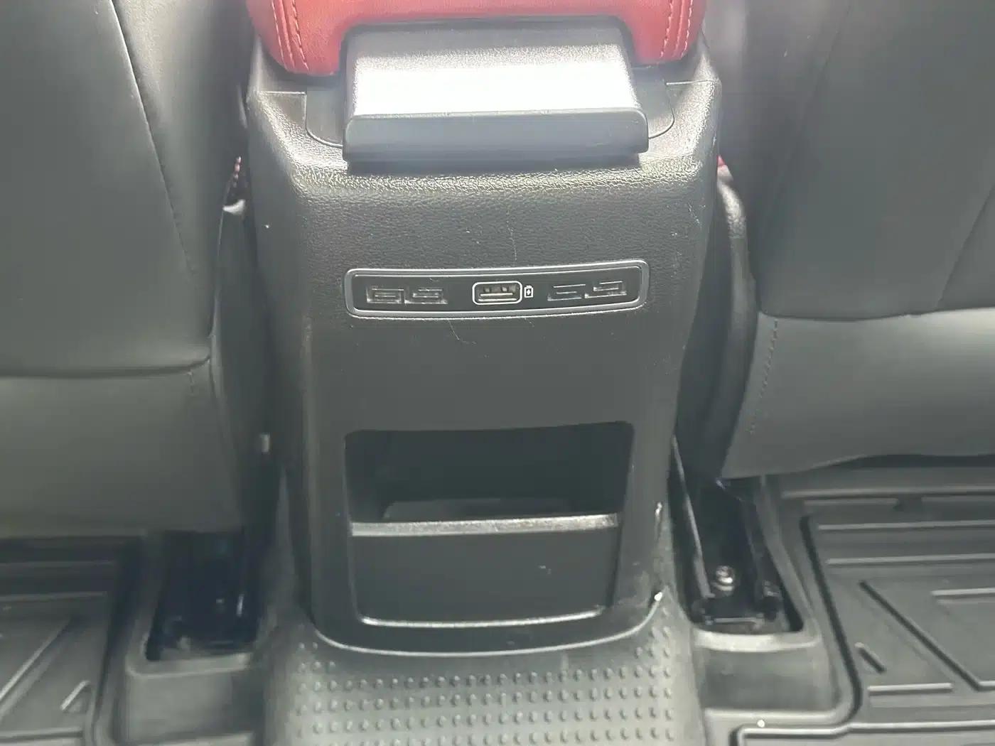 Geely Binyue 2020 PRO 260T DCT Knight — миниатюра 15