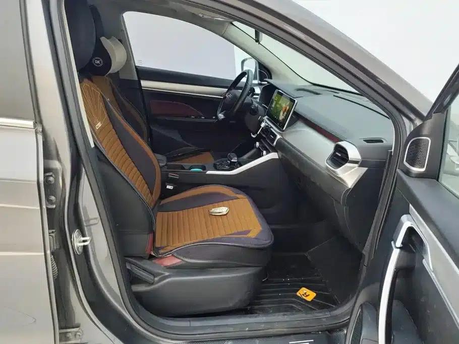 Geely Binyue 2021 1.4T DCT Platinum Edition — миниатюра 8
