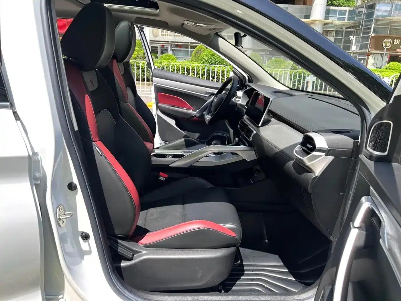 Geely Binyue 2021 1.4T DCT Platinum Edition — миниатюра 13