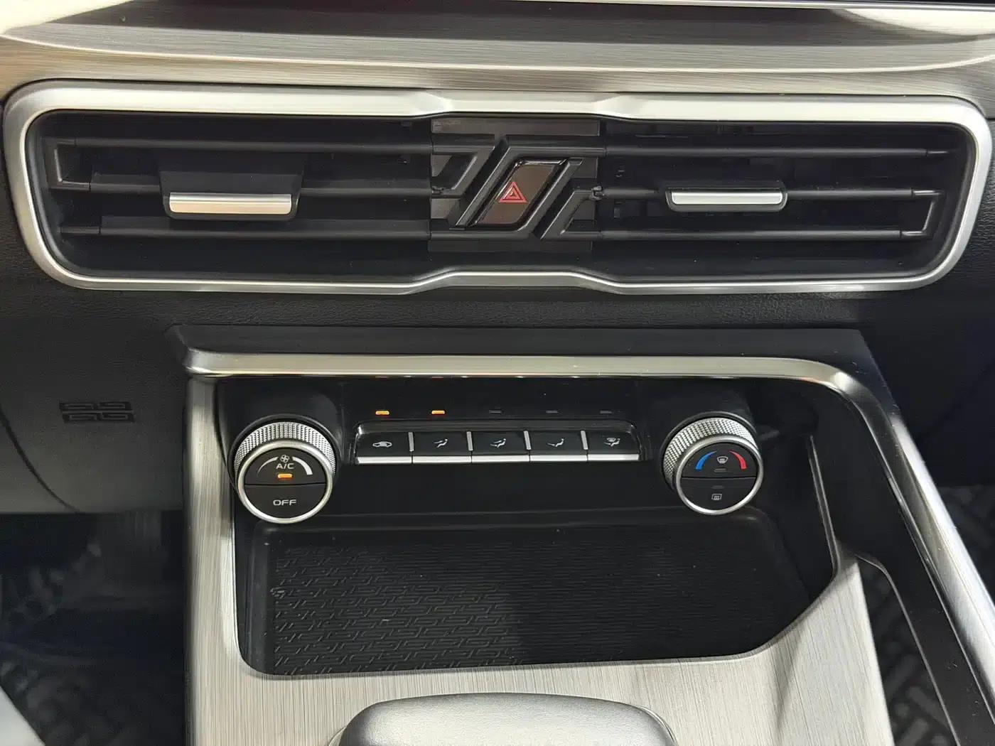 Geely Binyue 2021 1.4T DCT Diamond Edition — миниатюра 12