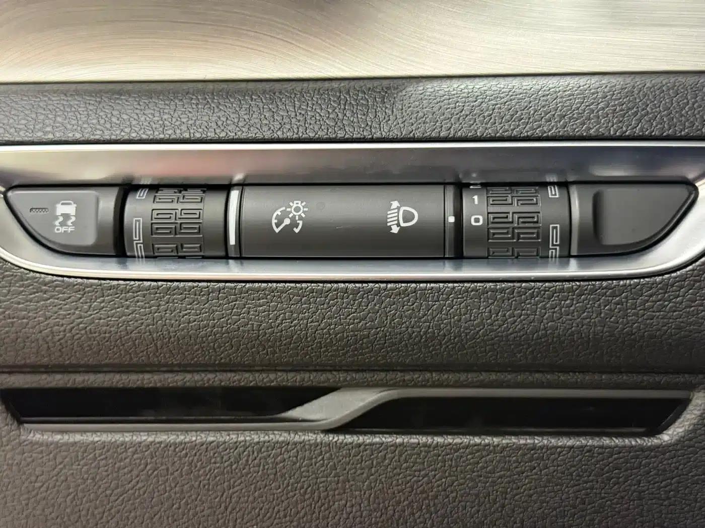 Geely Binyue 2021 1.4T DCT Diamond Edition — миниатюра 14