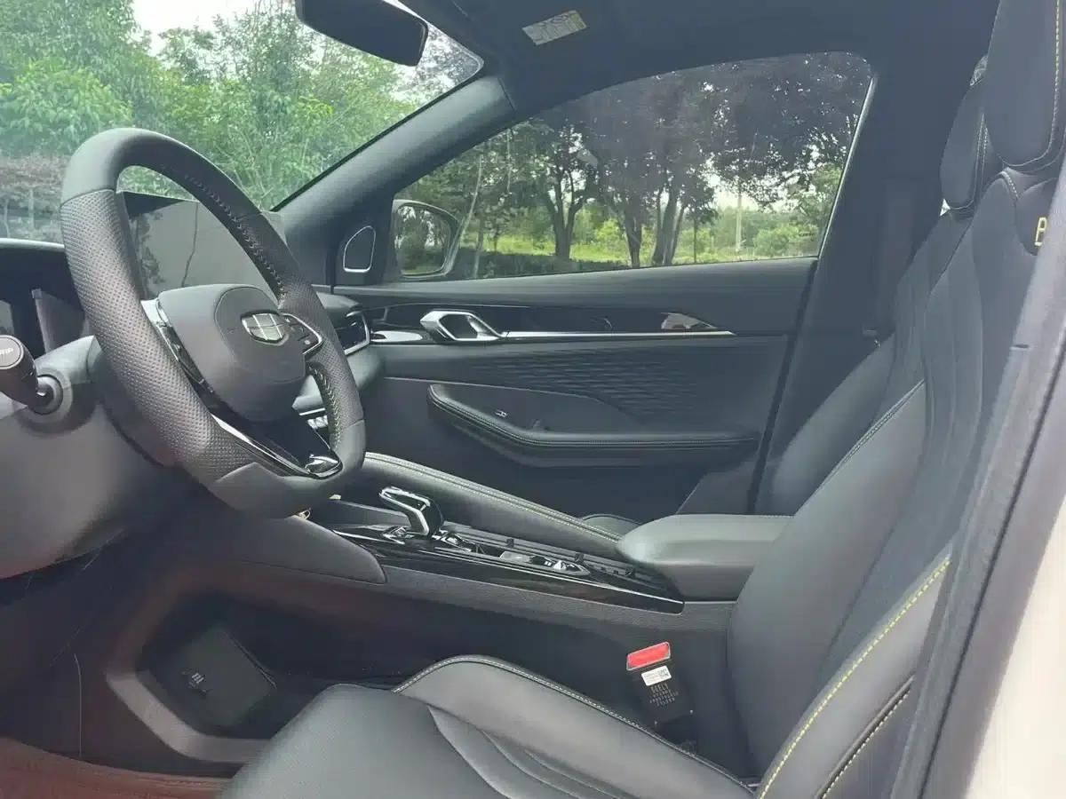 Geely Binyue 2025 Model Binyue L 1.5TD DCT Star Diamond — миниатюра 4