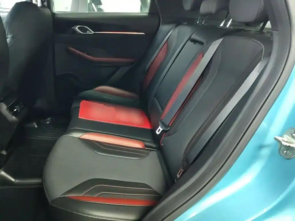 Geely Binyue 2022 Model: Binyue COOL 1.5TD DCT Battle Edition — миниатюра 17