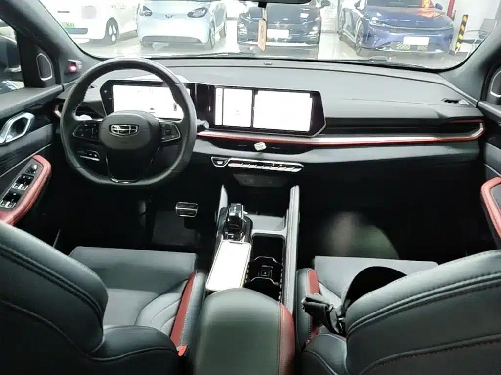 Geely Binyue 2022 Model: Binyue COOL 1.5TD DCT Battle Edition — миниатюра 10