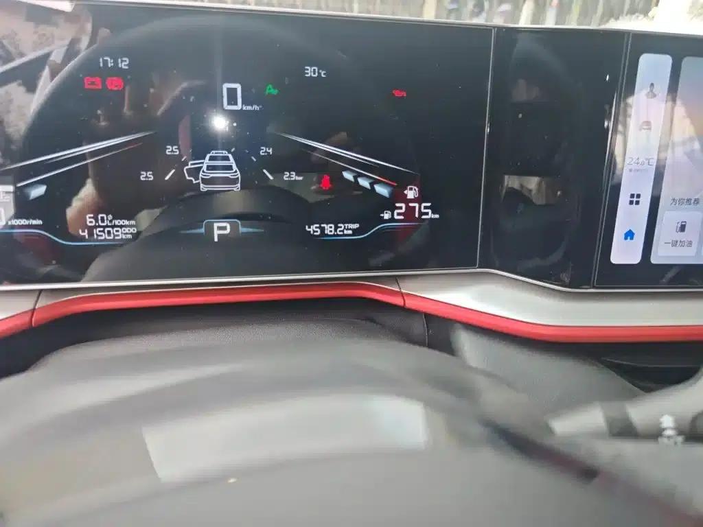 Geely Binyue 2022 Model Binyue COOL 1.5TD DCT Hot Edition — миниатюра 5