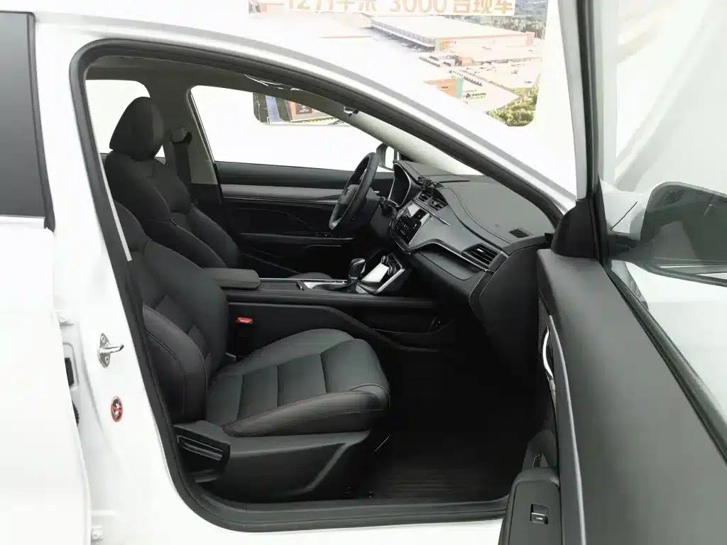 Geely Binrui 2018 14T CVT Binzhi Edition — миниатюра 23