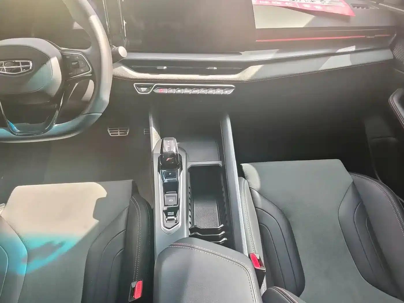 Binrui 2022 Model Binrui COOL 1.5T DCT Thunder Edition — миниатюра 7