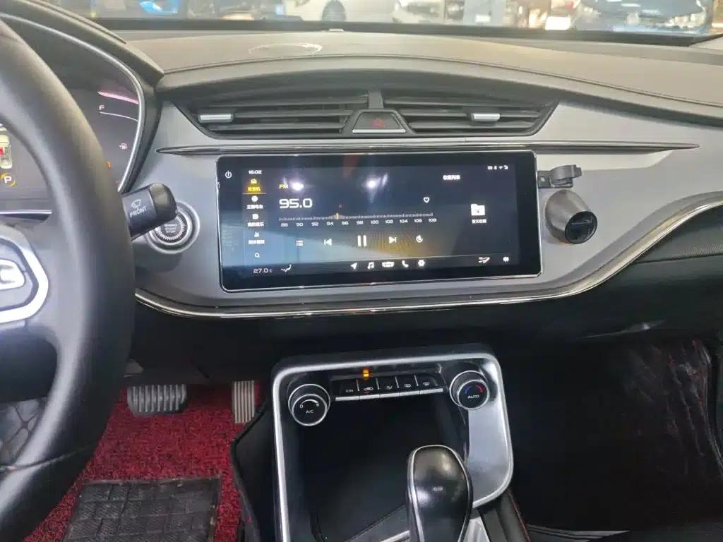 Geely Binrui 2018 14T CVT Binzhi Edition — миниатюра 9