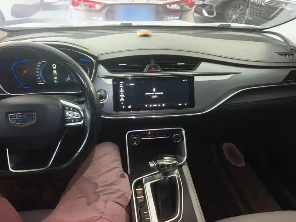 Geely Binrui 2018 14T CVT Binzhi Edition — миниатюра 10