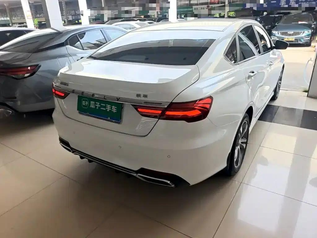 Geely Binrui 2018 14T CVT Binzhi Edition — миниатюра 7
