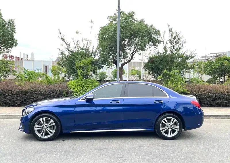 2017 Mercedes-Benz C-Class C 200 L Sport Edition — миниатюра 3