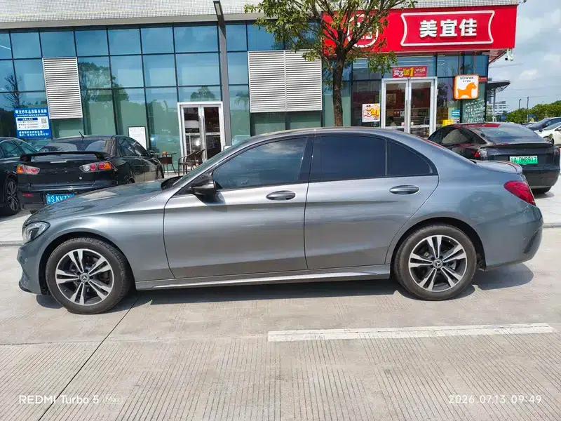 2018 Mercedes-Benz C-Class C 200 Sport Edition — миниатюра 3