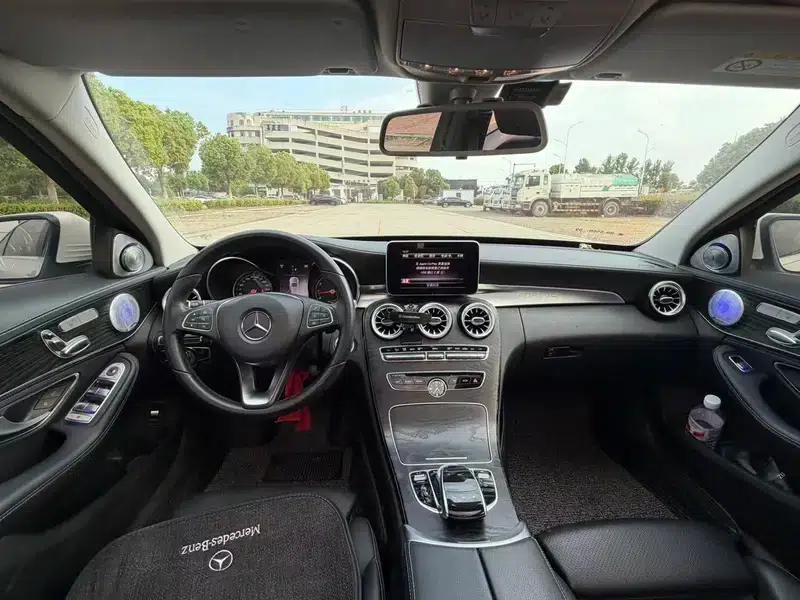 2017 Mercedes-Benz C-Class C 200 L Sport Edition — миниатюра 13