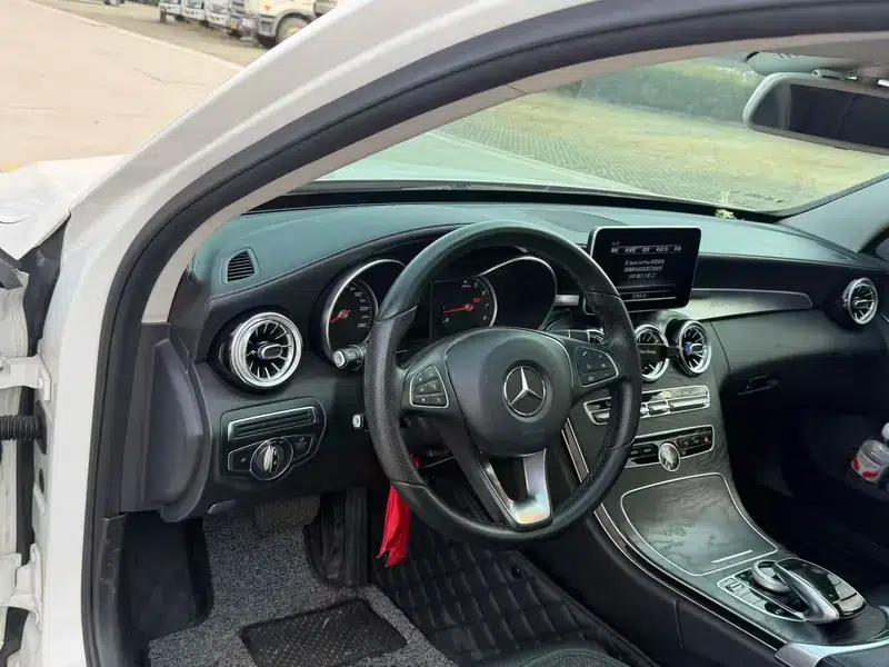 2017 Mercedes-Benz C-Class C 200 L Sport Edition — миниатюра 14