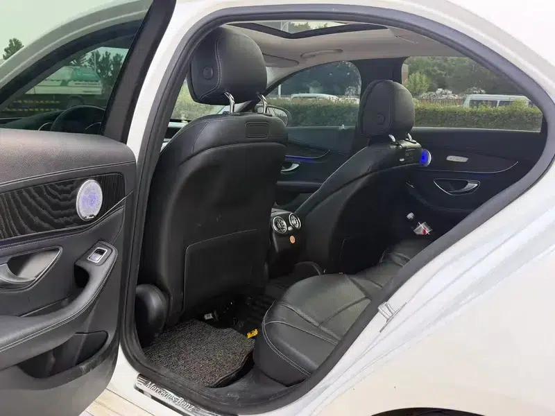 2017 Mercedes-Benz C-Class C 200 L Sport Edition — миниатюра 17