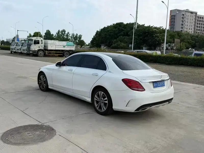2017 Mercedes-Benz C-Class C 200 L Sport Edition — миниатюра 5