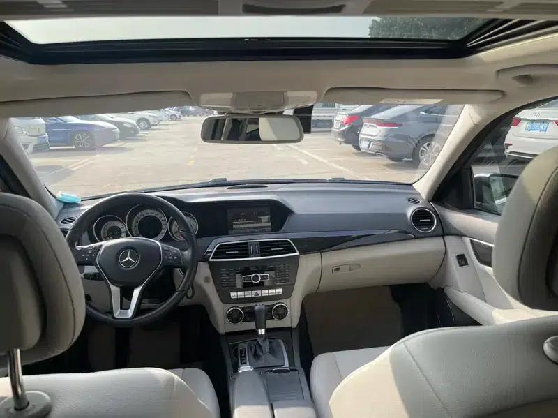 Mercedes-Benz C-Class 2013 C 260 CGI Fashion Model — миниатюра 8