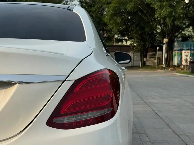 2016 Mercedes-Benz C-Class C 200 L Sport — миниатюра 8