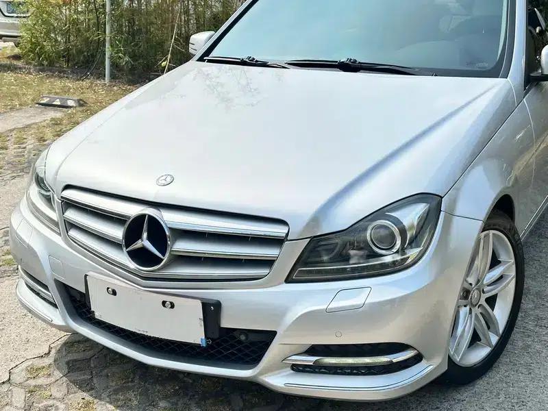 Mercedes-Benz C-Class 2011 C 260 CGI Fashion Model — миниатюра 11