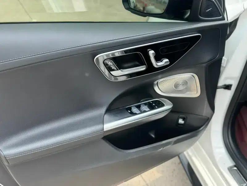 Mercedes-Benz C-Class 2023 Facelift C 260 L Sport Night Edition — миниатюра 19