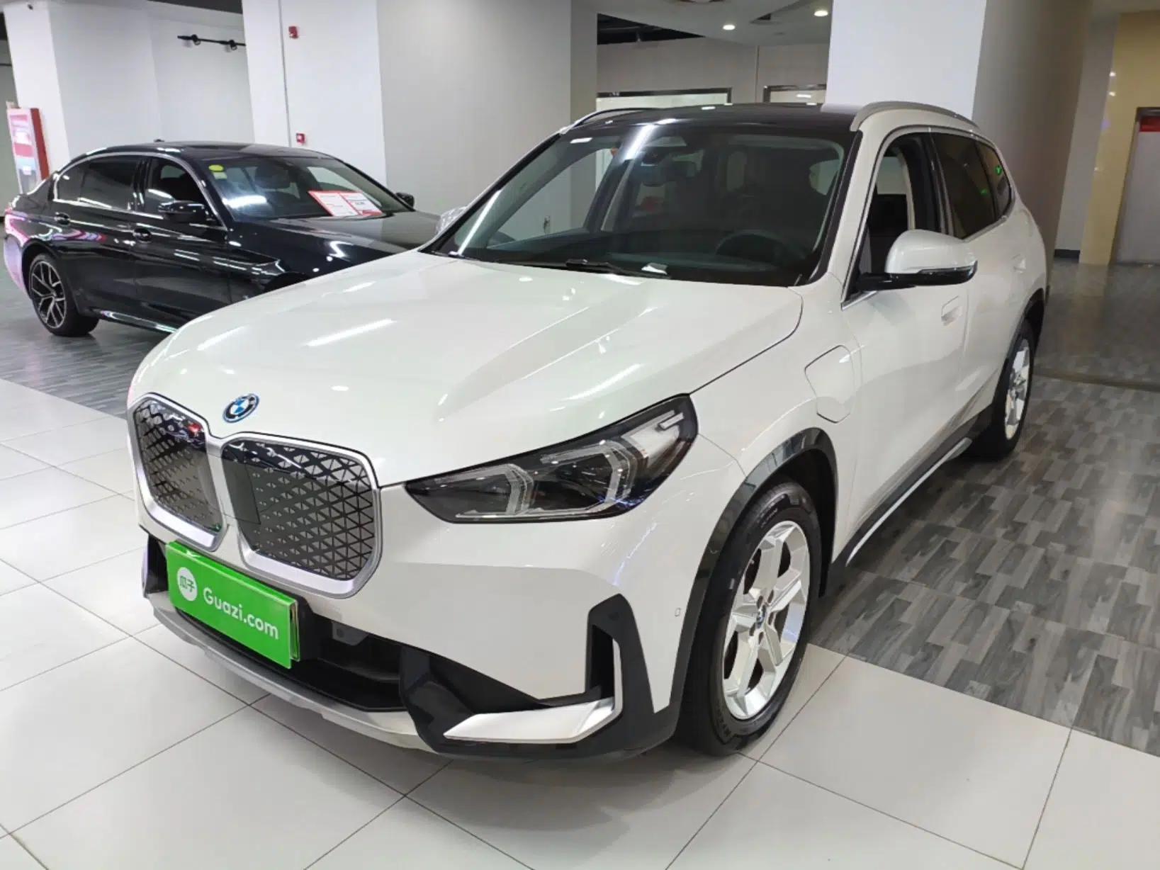 BMW iX1 2023 eDrive25L X Design Package — миниатюра 1