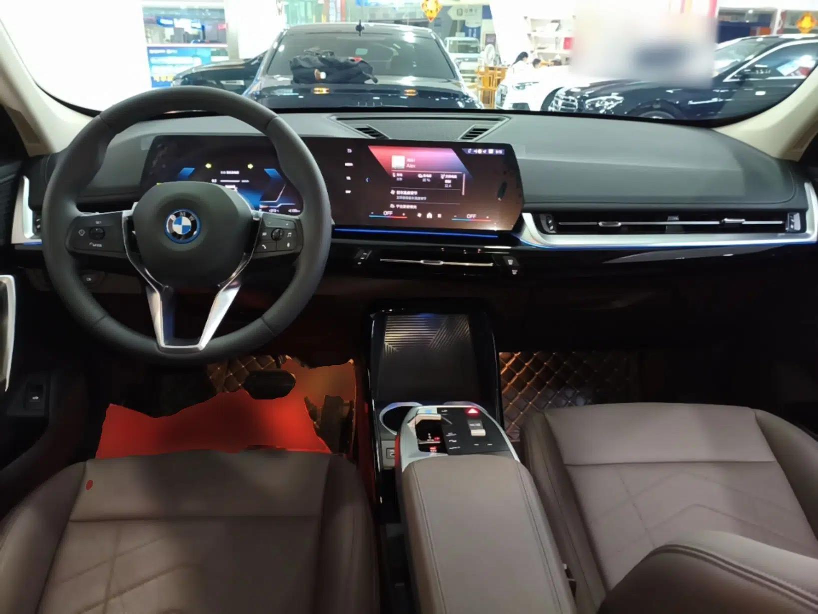 BMW iX1 2023 eDrive25L X Design Package — миниатюра 17