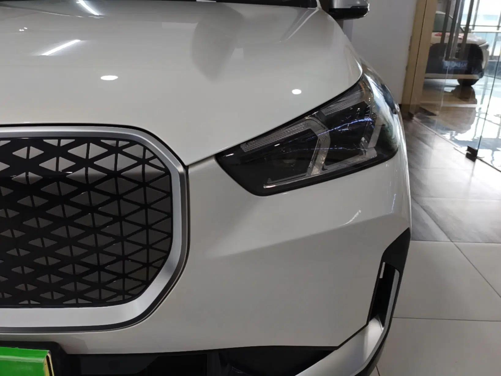 BMW iX1 2023 eDrive25L X Design Package — миниатюра 8