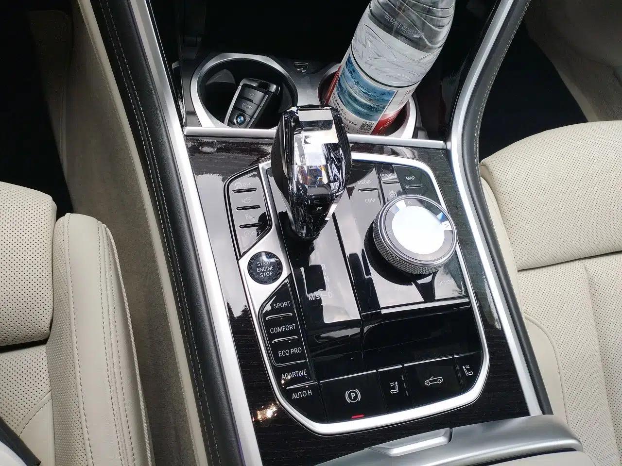 BMW 8 Series 2019 840i Convertible Coupe M Sport Package — миниатюра 14