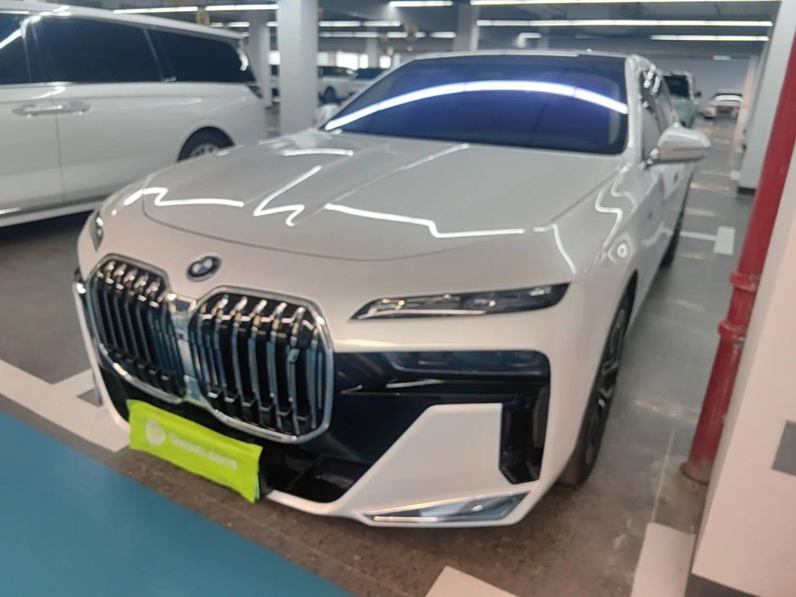BMW i7 2023 eDrive50L Leading M Sport Package — миниатюра 1