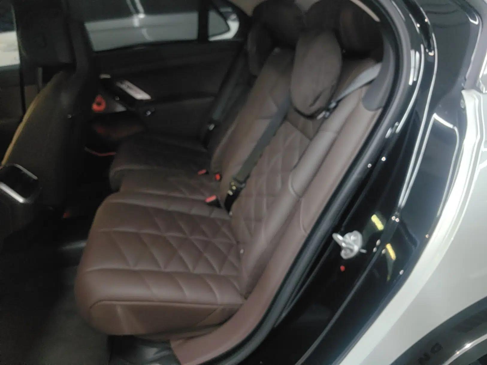 BMW i7 2023 eDrive50L Leading M Sport Package — миниатюра 20