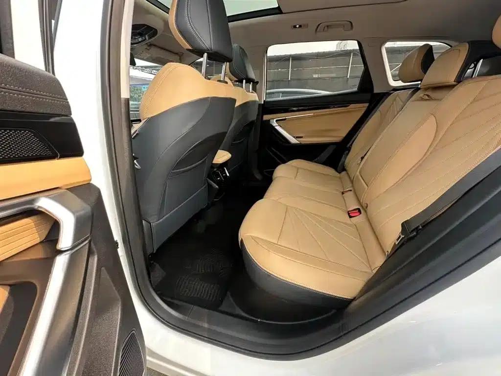 Geely Boyue L 2023 1.5TD DCT Premium Edition — миниатюра 15
